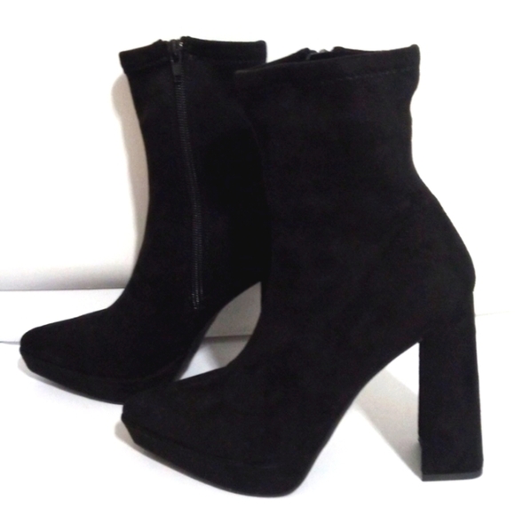 BAMBOO BLACK FAUX SUEDE PLATFORM STACK HEEL ANKLE BOOTS SIZE 7 NWT - Picture 5 of 7